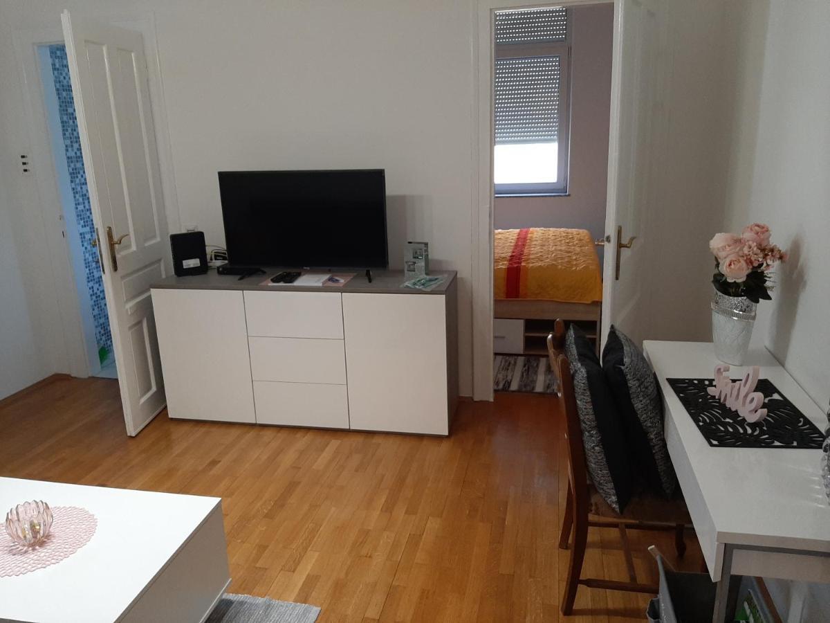 Apartman Kod Kestena Osijek Exteriör bild