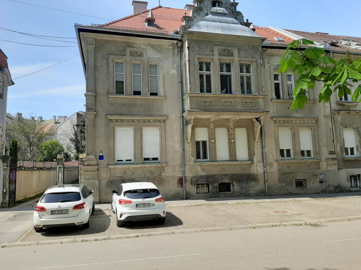 Apartman Kod Kestena Osijek Exteriör bild